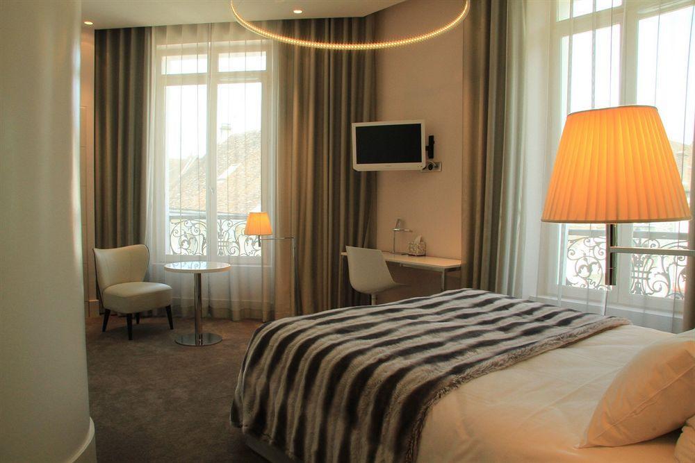 Le Cesar Hotel Provins Eksteriør bilde